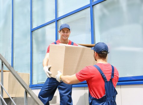 Choosing a local storage company in West Kensington
