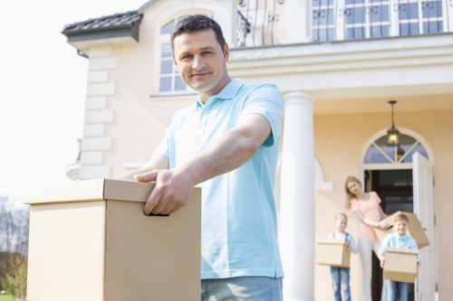 Checklist and planning for furniture removals before moving day